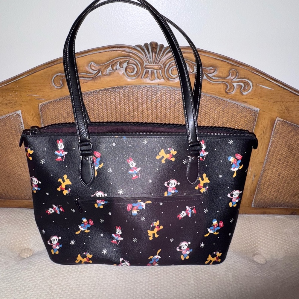 Disney Coach holiday tote - Picture 3 of 5